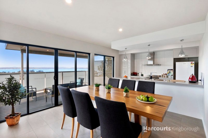 Photo - 1/7 Amethyst Drive, Blackmans Bay TAS 7052 - Image 13