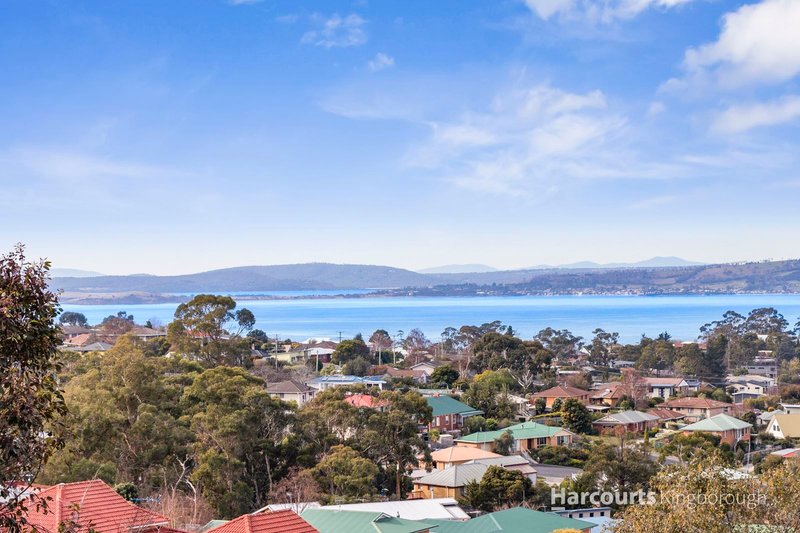 Photo - 1/7 Amethyst Drive, Blackmans Bay TAS 7052 - Image 15