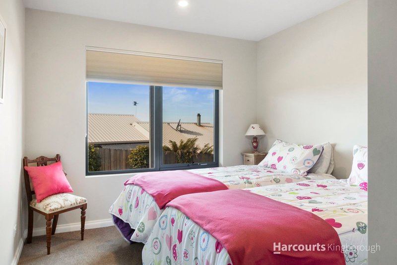 Photo - 1/7 Amethyst Drive, Blackmans Bay TAS 7052 - Image 17