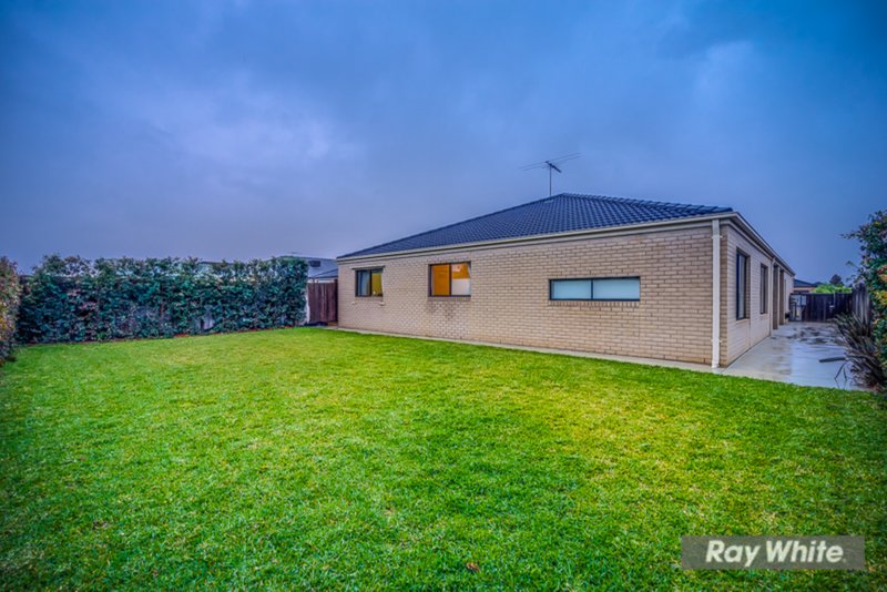 Photo - 17 Amsterdam Avenue, Tarneit VIC 3029 - Image 16