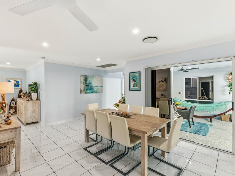 Photo - 17 Anchorage Circuit, Twin Waters QLD 4564 - Image 7