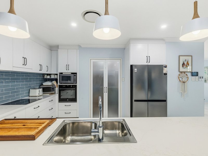 Photo - 17 Anchorage Circuit, Twin Waters QLD 4564 - Image 9