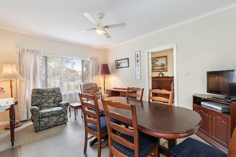 Photo - 17 Andrews Street, Hamilton VIC 3300 - Image 3