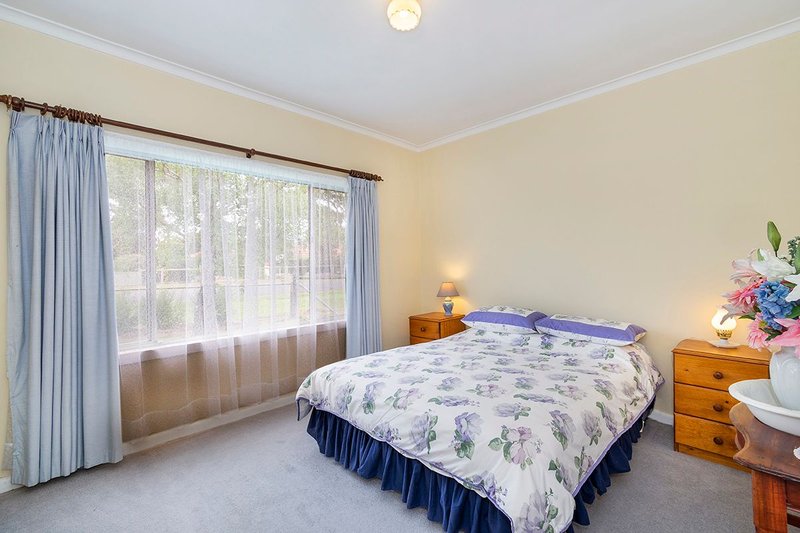 Photo - 17 Andrews Street, Hamilton VIC 3300 - Image 7