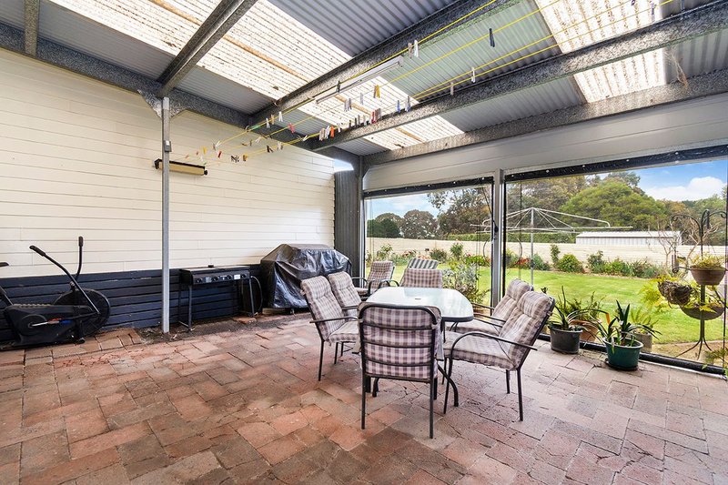 Photo - 17 Andrews Street, Hamilton VIC 3300 - Image 8