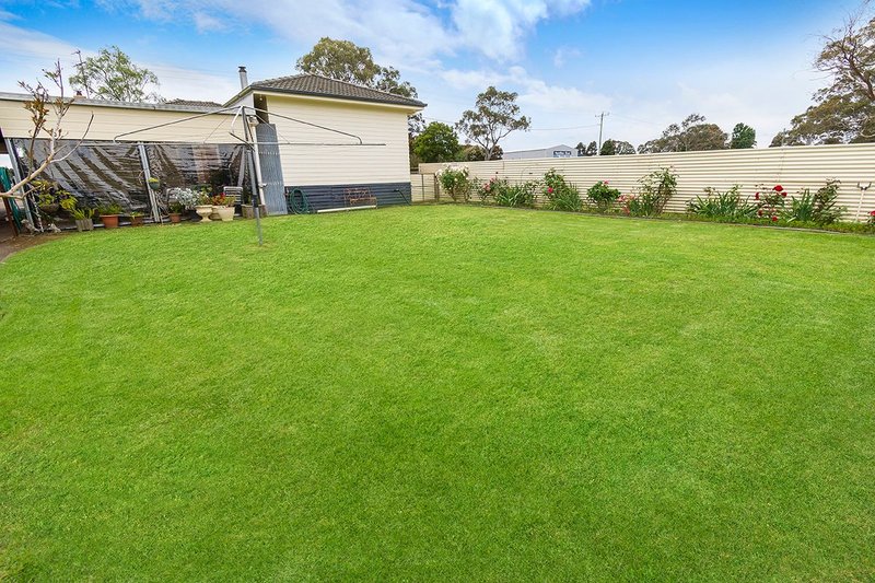 Photo - 17 Andrews Street, Hamilton VIC 3300 - Image 10