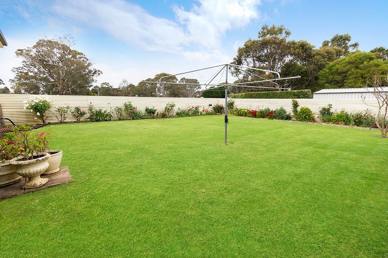 Photo - 17 Andrews Street, Hamilton VIC 3300 - Image 11