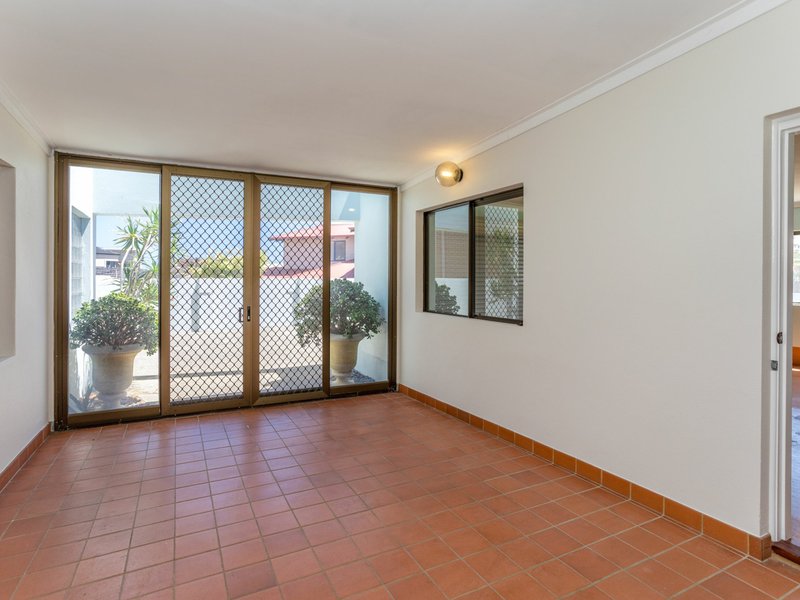 Photo - 17 Anitra Court, Coogee WA 6166 - Image 21