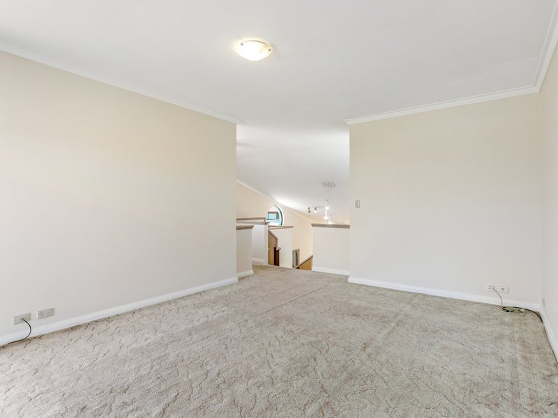 Photo - 17 Anitra Court, Coogee WA 6166 - Image 23