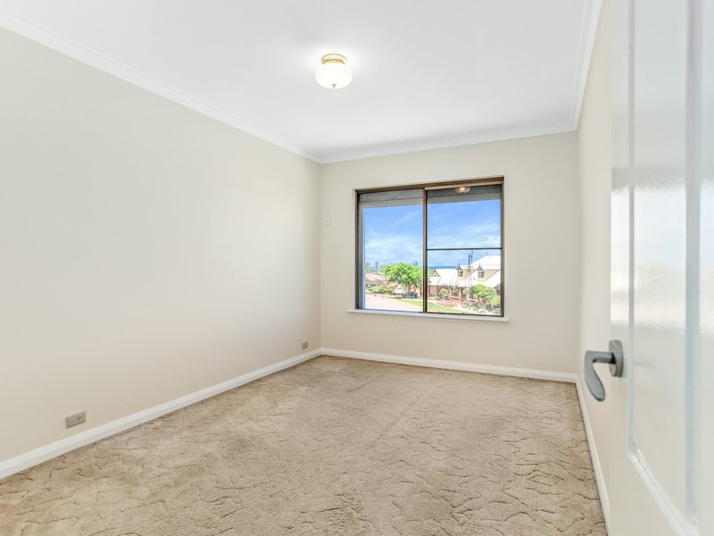 Photo - 17 Anitra Court, Coogee WA 6166 - Image 24