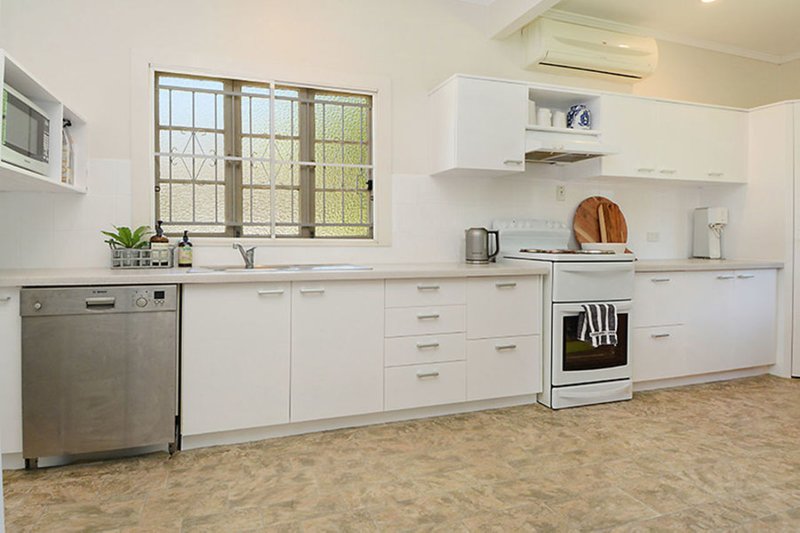 Photo - 17 Ansdell Street, Mount Gravatt QLD 4122 - Image 3