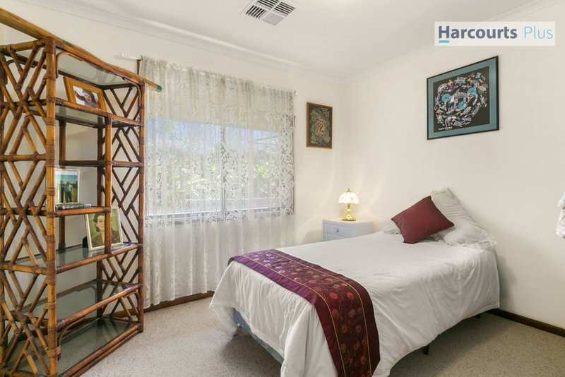 Photo - 17 Antonia Circuit, Hallett Cove SA 5158 - Image 15