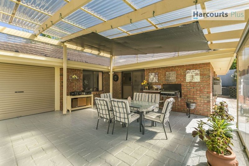 Photo - 17 Antonia Circuit, Hallett Cove SA 5158 - Image 20