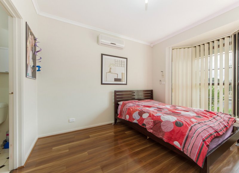 Photo - 17 Aquamarine Court, St Albans VIC 3021 - Image 6