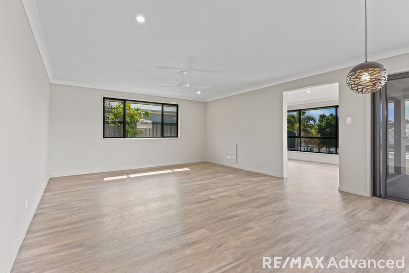 Photo - 17 Aquila Circuit, Banksia Beach QLD 4507 - Image 9