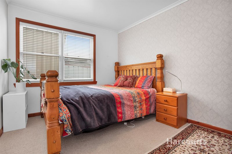 Photo - 17 Argyle Street, Upper Burnie TAS 7320 - Image 15