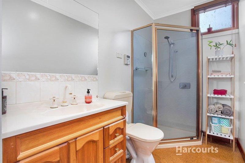 Photo - 17 Argyle Street, Upper Burnie TAS 7320 - Image 18