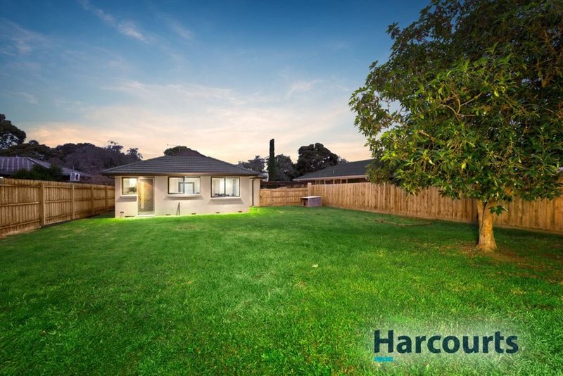 Photo - 17 Argyle Way, Wantirna South VIC 3152 - Image 7