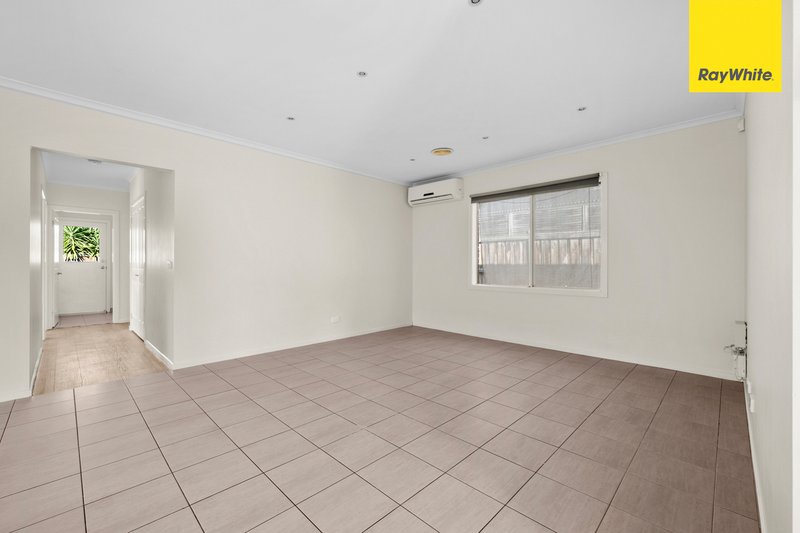 Photo - 17 Arjun Avenue, Harkness VIC 3337 - Image 8
