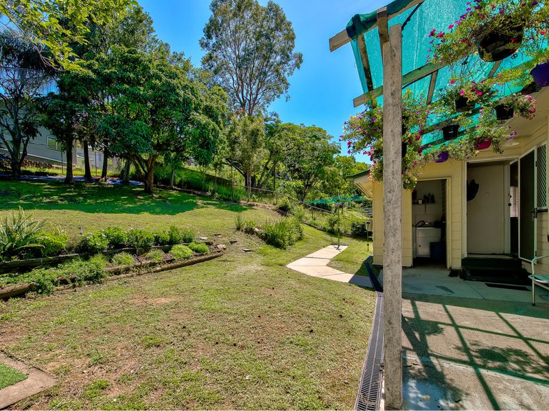 Photo - 17 Armfield Street, Stafford QLD 4053 - Image 11