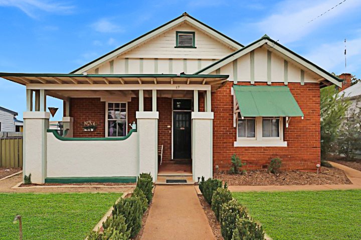 17 Ashton Street, Ariah Park NSW 2665