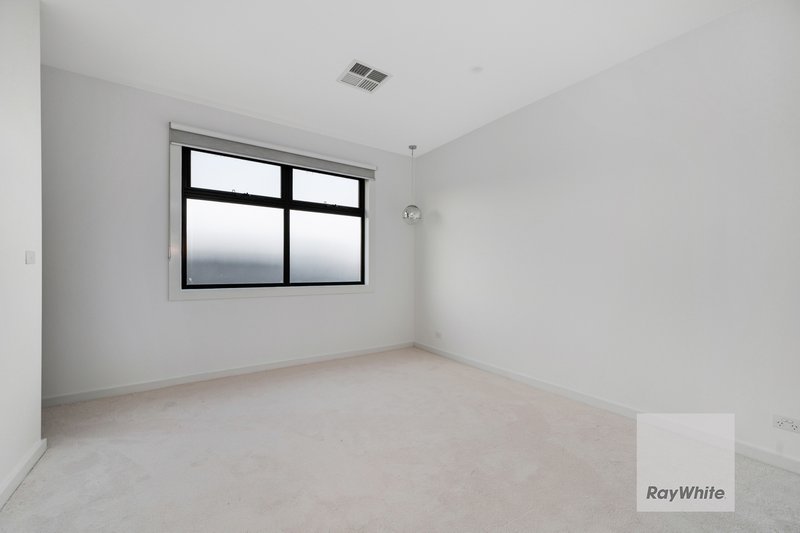 Photo - 17 Astronomy Street, Greenvale VIC 3059 - Image 21