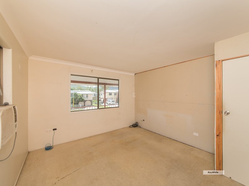 Photo - 17 Atherton Street, Norman Gardens QLD 4701 - Image 5