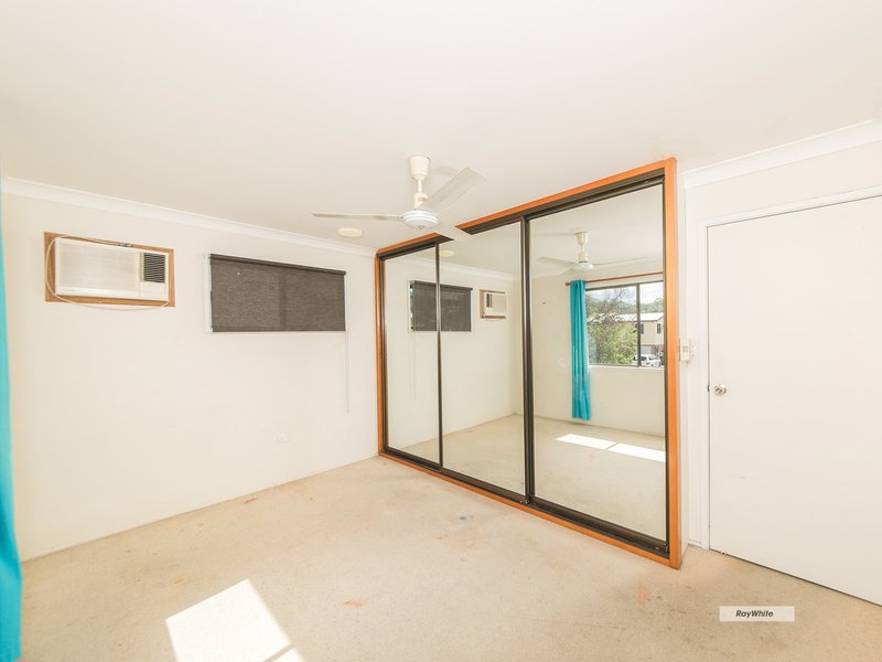 Photo - 17 Atherton Street, Norman Gardens QLD 4701 - Image 8