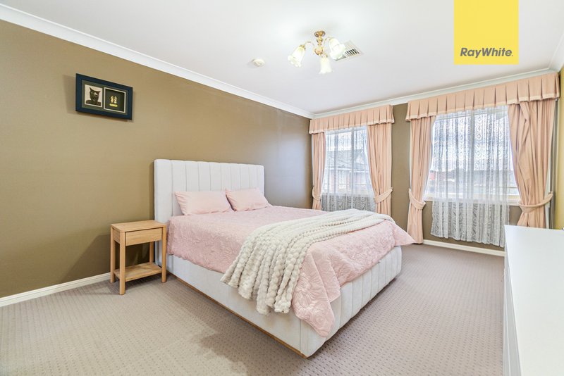 Photo - 17 Avril Court, Kellyville NSW 2155 - Image 7