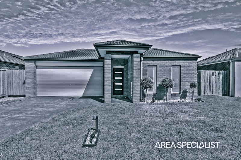 17 Azalea Avenue, Pakenham VIC 3810