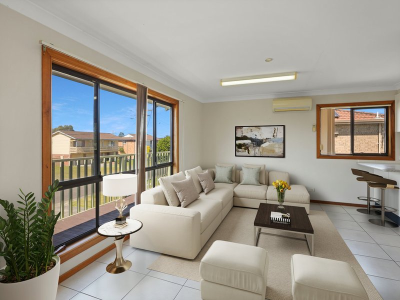 Photo - 17 Bailey Avenue, Greenwell Point NSW 2540 - Image 3