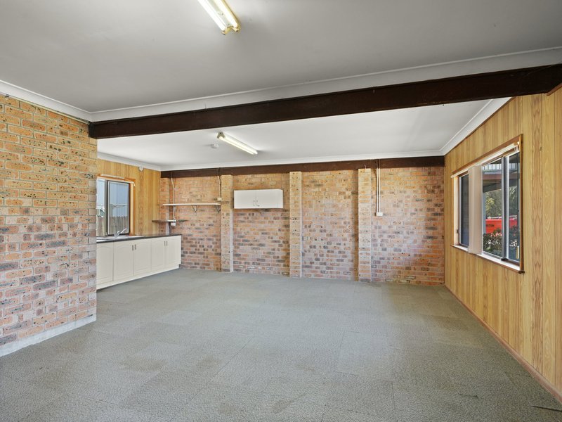 Photo - 17 Bailey Avenue, Greenwell Point NSW 2540 - Image 7