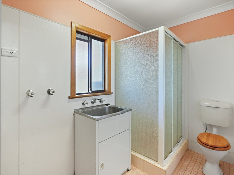 Photo - 17 Bailey Avenue, Greenwell Point NSW 2540 - Image 8