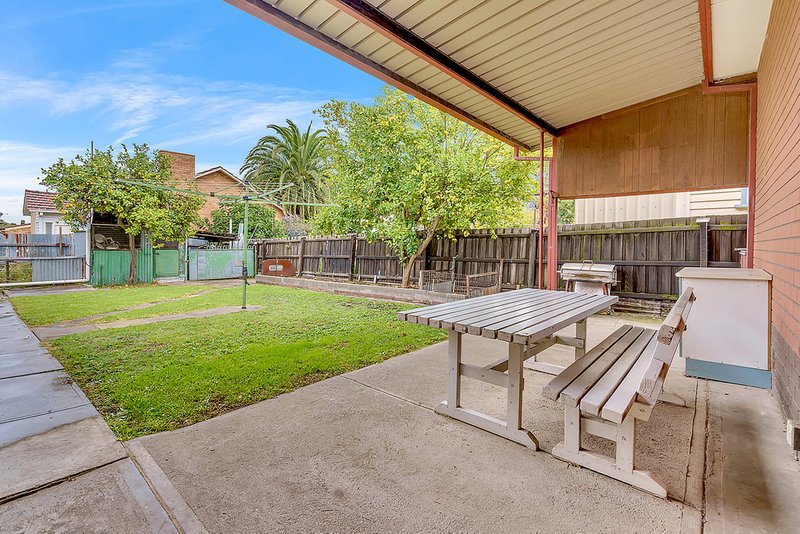 Photo - 17 Bakers Road, Coburg North VIC 3058 - Image 9