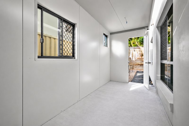 Photo - 17 Balmoral Place, Forest Lake QLD 4078 - Image 17