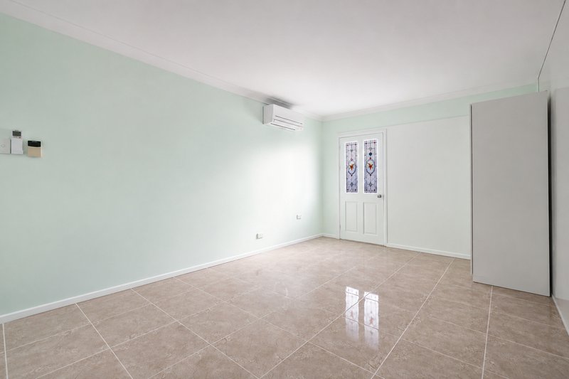 Photo - 17 Balmoral Place, Forest Lake QLD 4078 - Image 18
