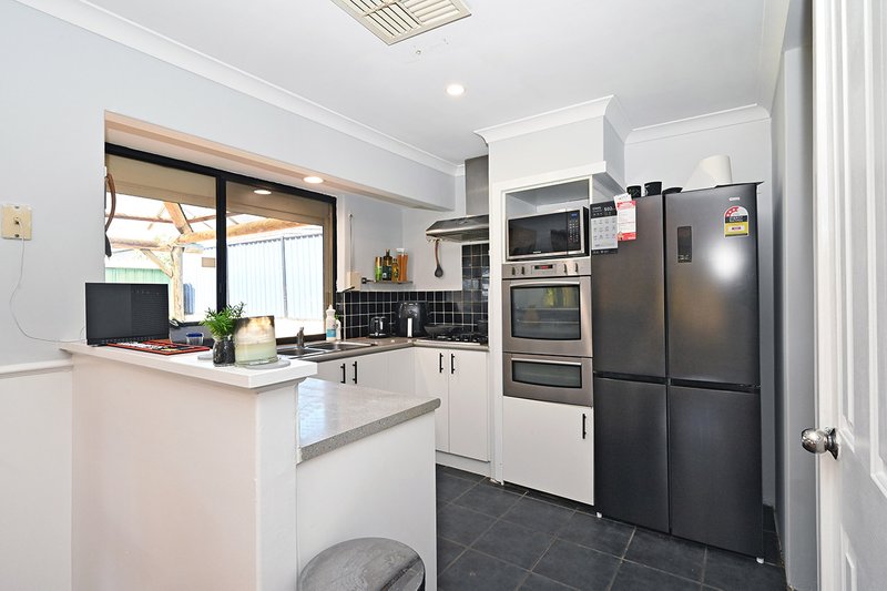 Photo - 17 Banfield Grove, Clarkson WA 6030 - Image 11