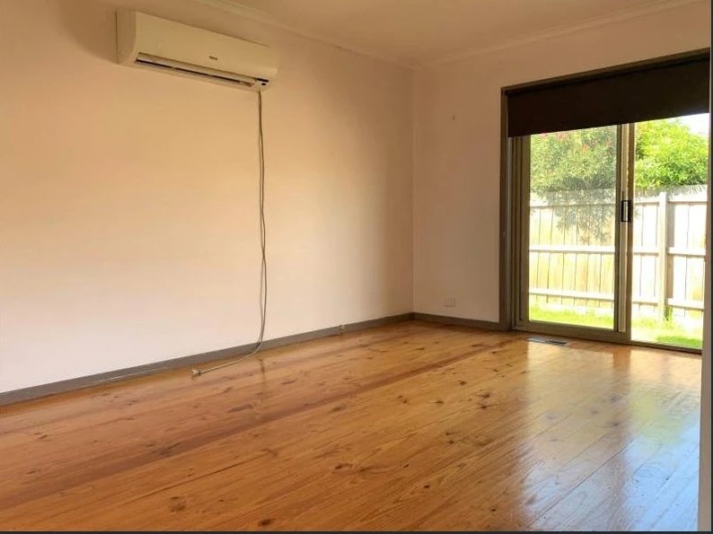 Photo - 1/7 Banksia Grove, Tullamarine VIC 3043 - Image 2