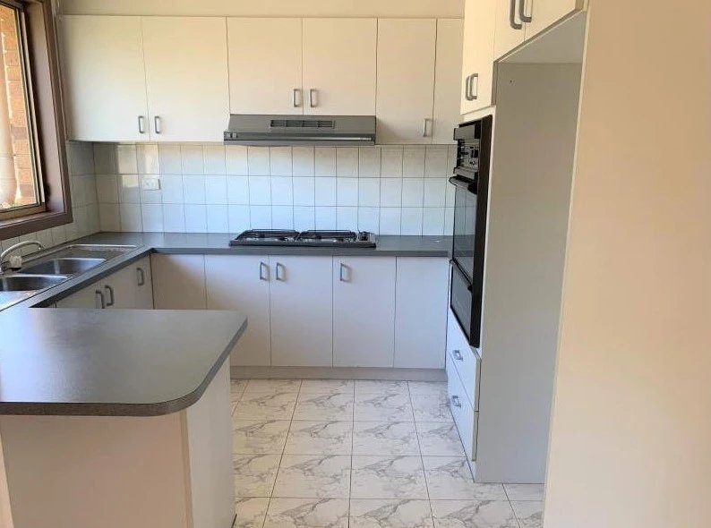 Photo - 1/7 Banksia Grove, Tullamarine VIC 3043 - Image 5