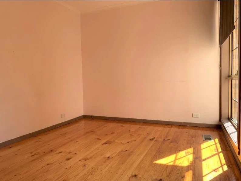 Photo - 1/7 Banksia Grove, Tullamarine VIC 3043 - Image 6