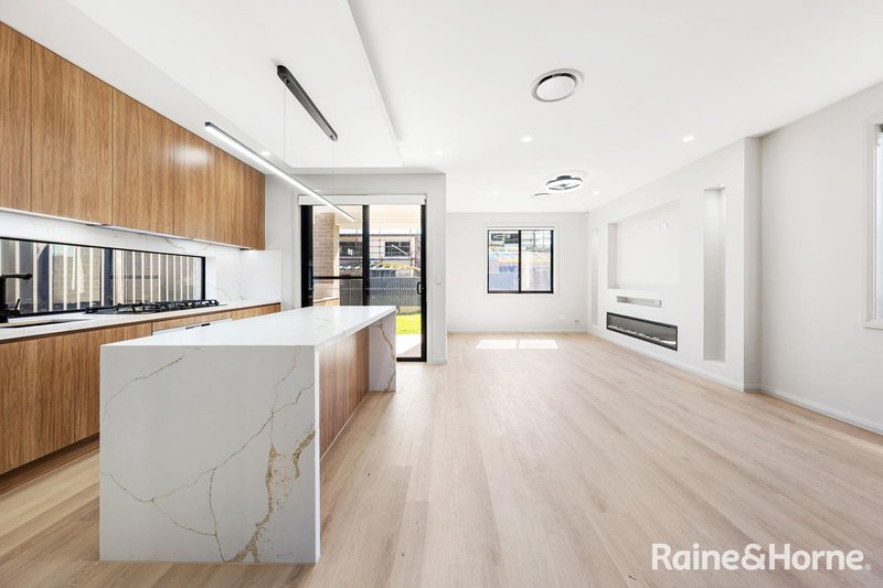 Photo - 17 Bantam Street, Austral NSW 2179 - Image 4