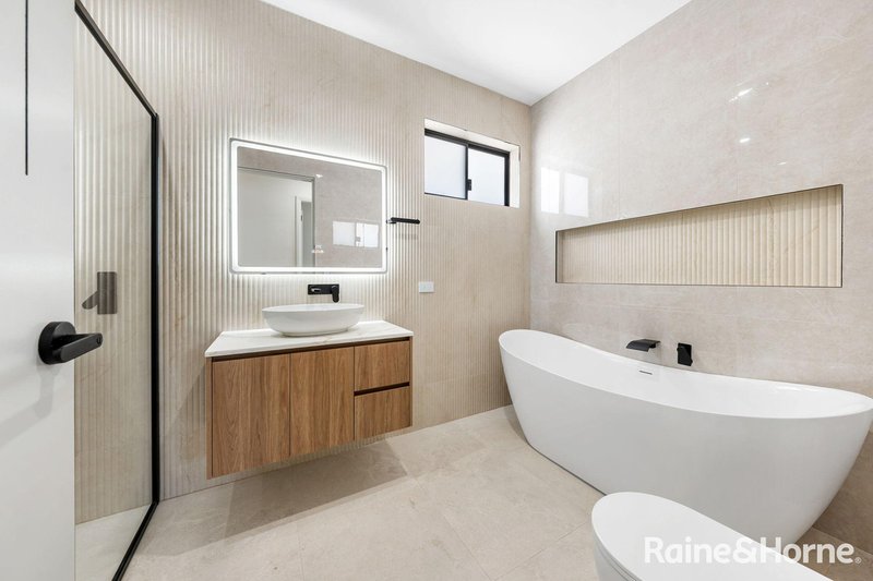 Photo - 17 Bantam Street, Austral NSW 2179 - Image 6
