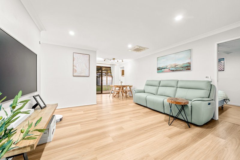 Photo - 17 Barcoo Street, Runcorn QLD 4113 - Image 5