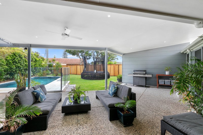 Photo - 17 Bareena Place, Warana QLD 4575 - Image 9