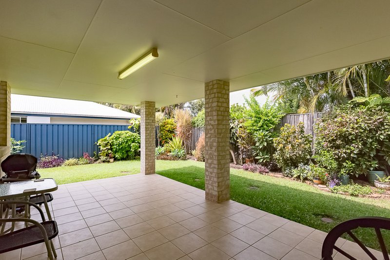 Photo - 17 Barklya Crescent, Bongaree QLD 4507 - Image 11