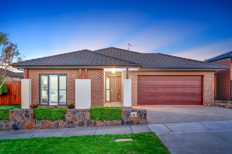 17 Baronial Way, Craigieburn VIC 3064