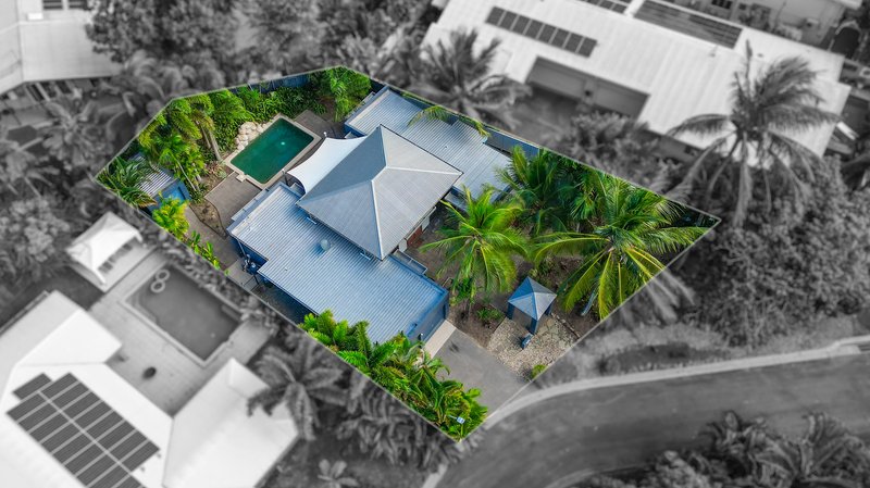 17 Barrier Close, Clifton Beach QLD 4879