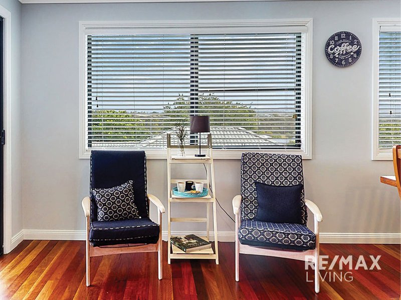 Photo - 17 Barrine Place, Narangba QLD 4504 - Image 11