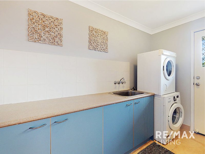 Photo - 17 Barrine Place, Narangba QLD 4504 - Image 21