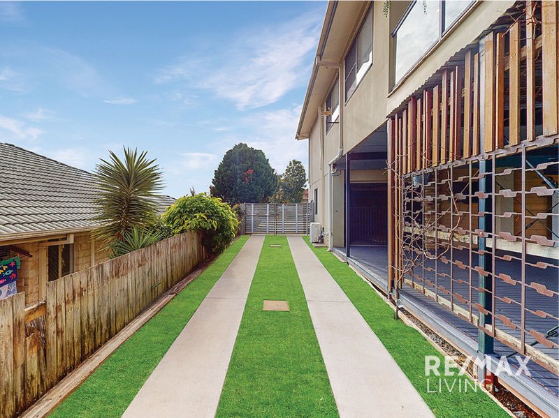 Photo - 17 Barrine Place, Narangba QLD 4504 - Image 25